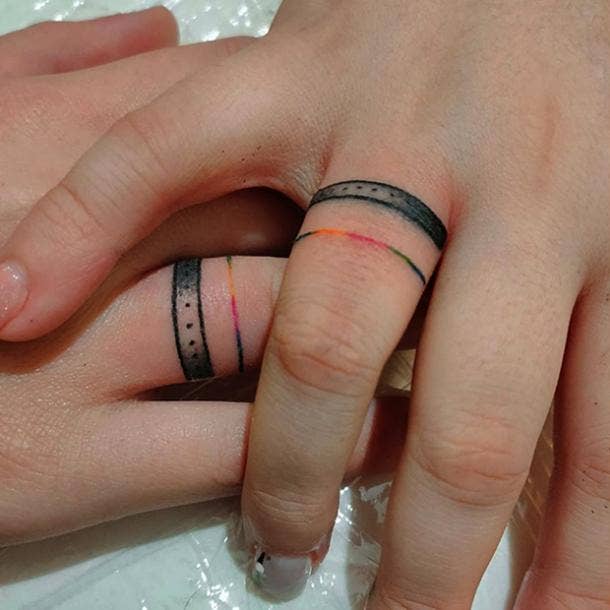 tatuaje del anillo de bodas del orgullo