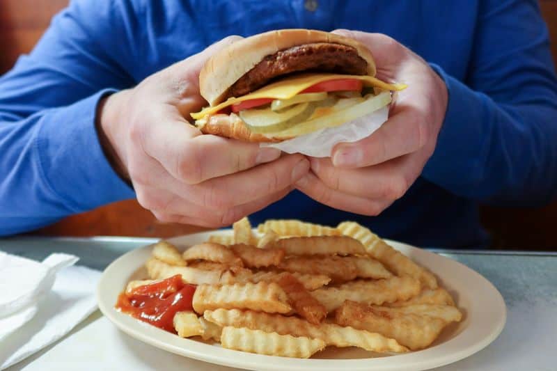 10 Must-Stop Mississippi Roadside Restaurants That Locals Swear By Johnnie's Drive In, Tupelo