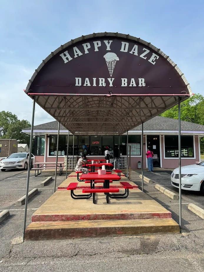 10 Must-Stop Mississippi Roadside Restaurants That Locals Swear By 2 ezgif 1d0cc3d73128b2