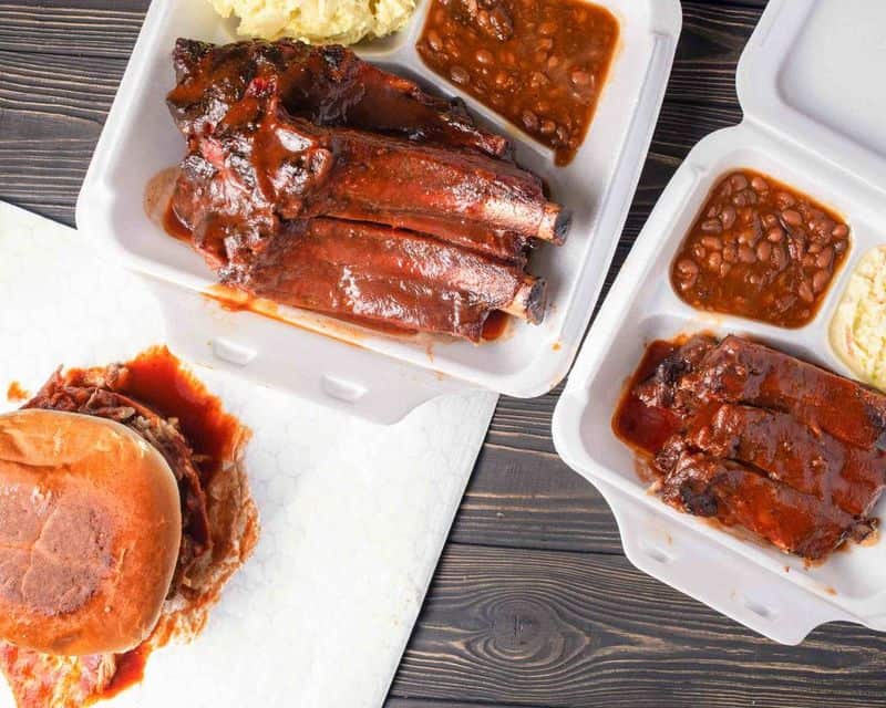 10 Must-Stop Mississippi Roadside Restaurants That Locals Swear By Jim Neely's Interstate Bar-B-Q, Southaven