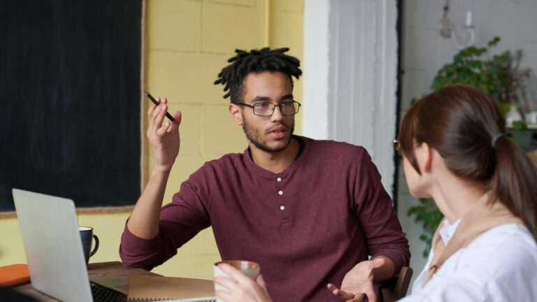 Un Coach Profesional Revela Por Qué Nunca Debes Decirle a Tu Jefe Que Estás Descontento.